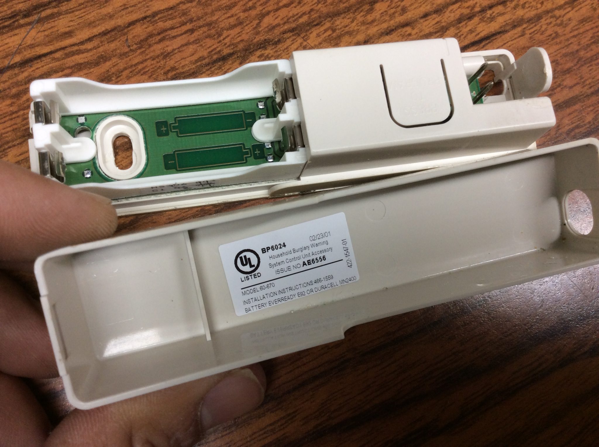 Lot of 72 UTC Fire & Security NX450 SAW Door/Window Sensors Only (no magnets) (60-670-95R) BP6024 - Image 3